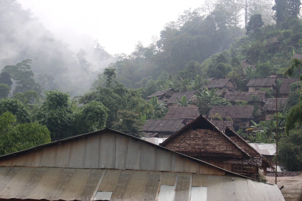 Bamboo huts in the Mae La Oon Refugee Camp, which houses nearly 10,000 refugees. (Photo: Libby Hogan / DVB)